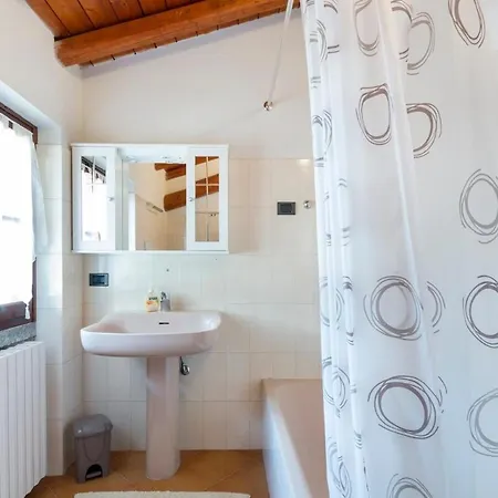 Holiday home Lera E Greta *